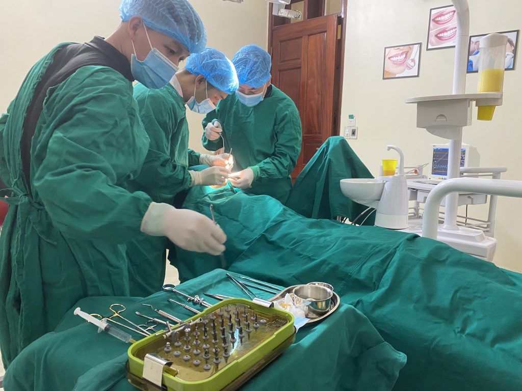 trồng răng implant bắc ninh